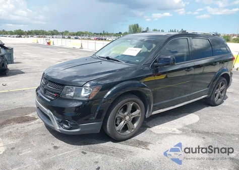 2015 Dodge Journey Crossroad z USA, uszkodzony, nr VIN 3C4PDCGG7FT591835